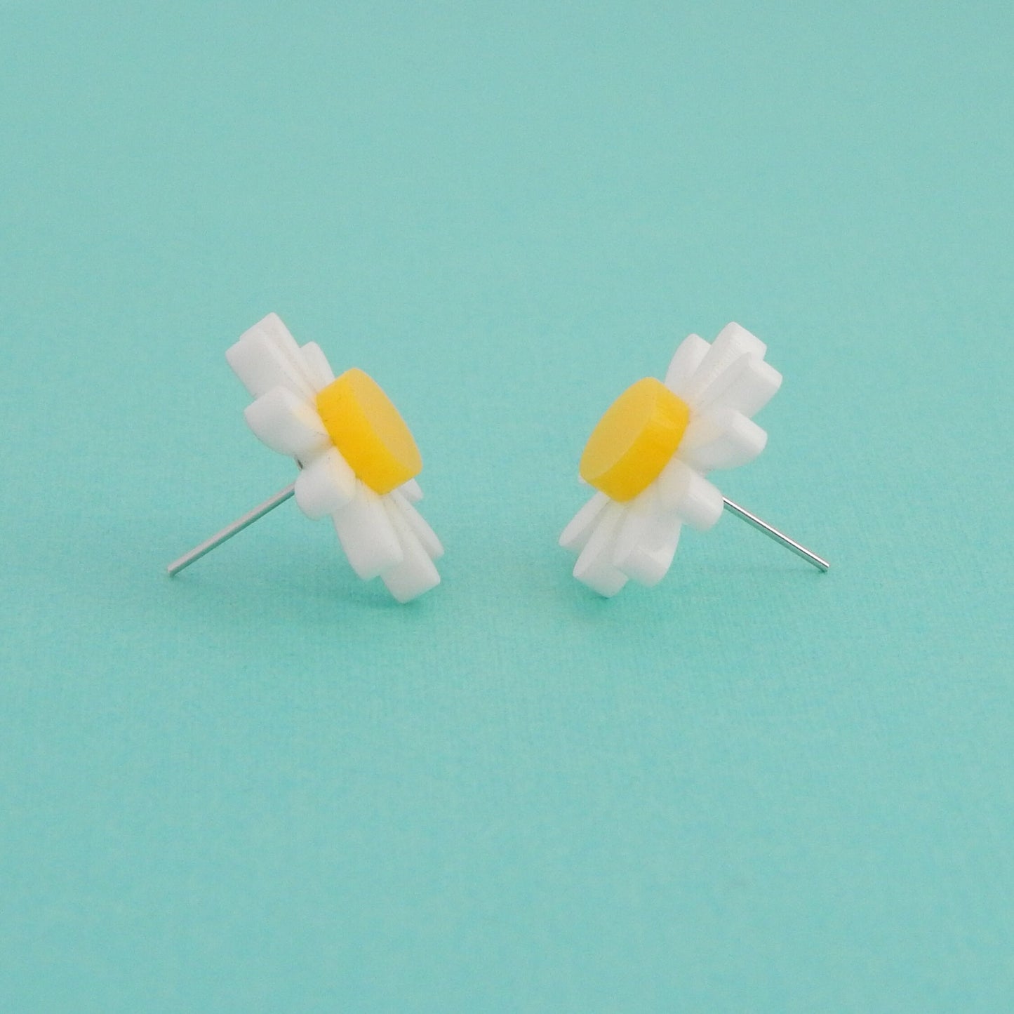 White and Yellow Daisy Flower Stud Earrings