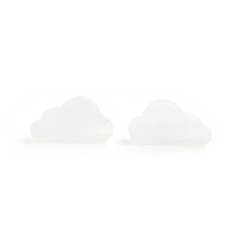 White Pearl Cloud Studs