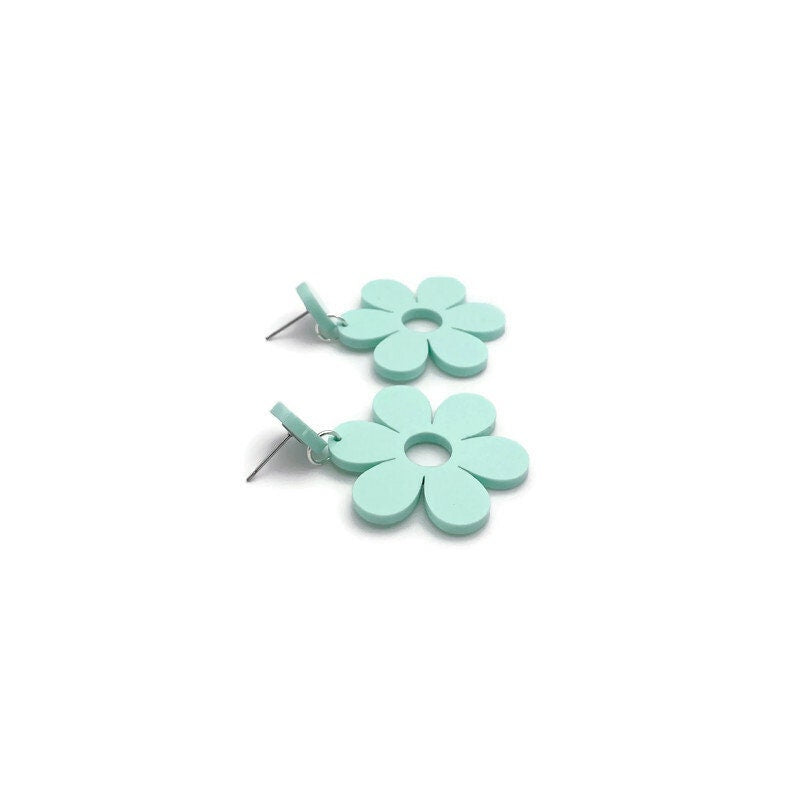 Retro Aqua Mod Daisy Dangles