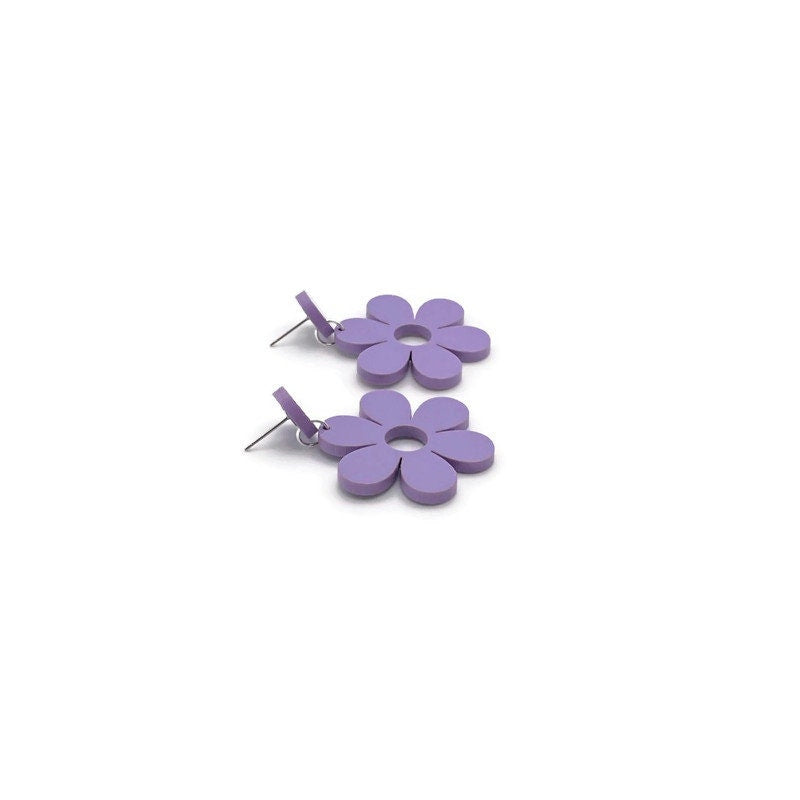 Retro Purple Daisy Dangle Earrings