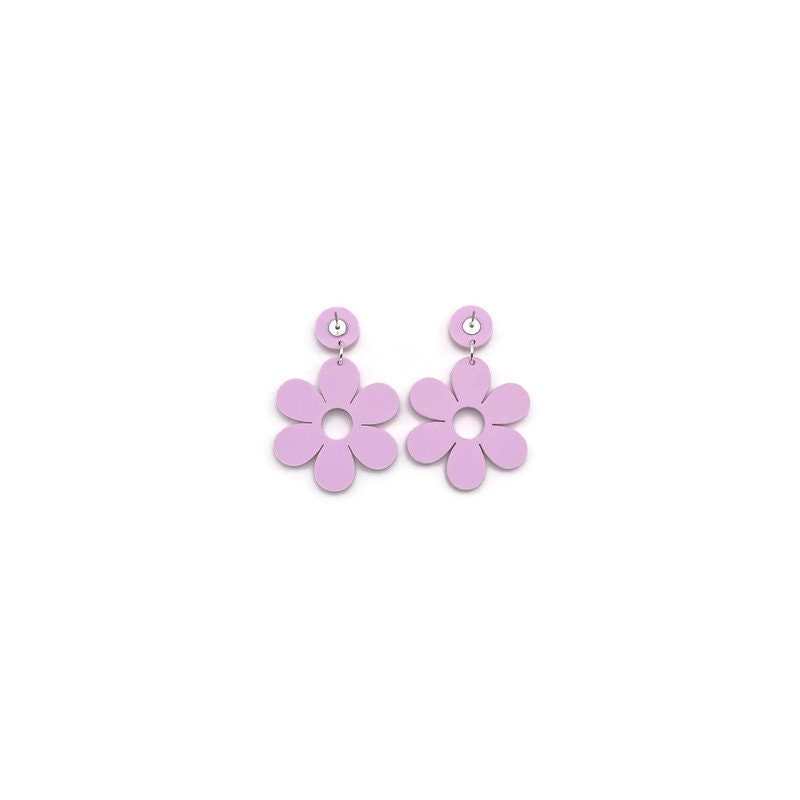 Lilac Mod Daisy Dangles